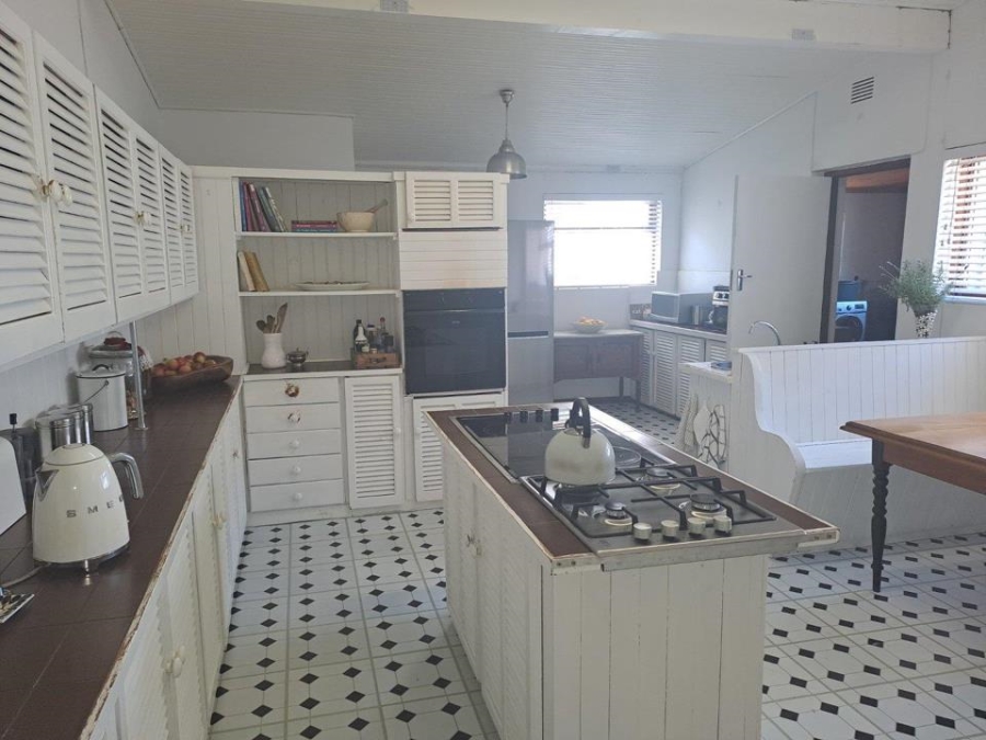 4 Bedroom Property for Sale in Linkside Western Cape